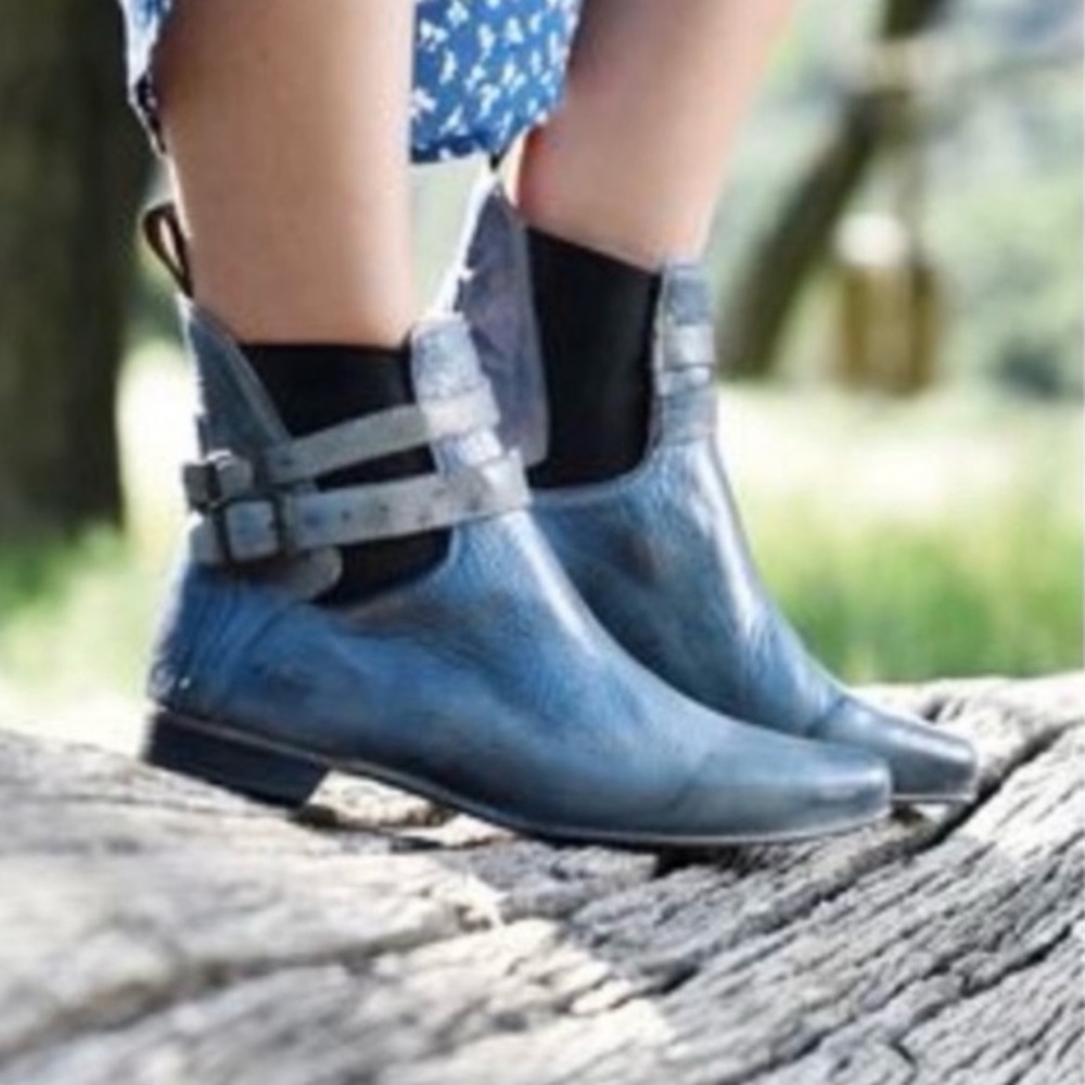 BED STU Boots Rare RAVINE Booties Blue Leather Buckles Elastic Size 8 - Picture 4 of 12